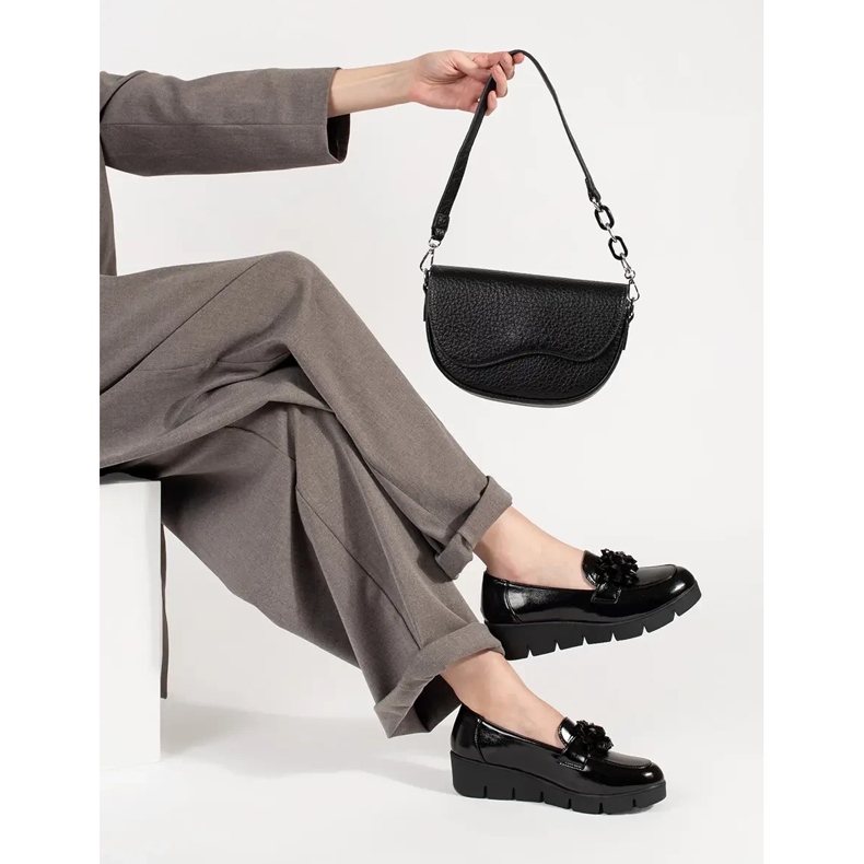 Goodin Black wedge moccasins with an ornament 1 Goodin Black wedge moccasins with an ornament 1