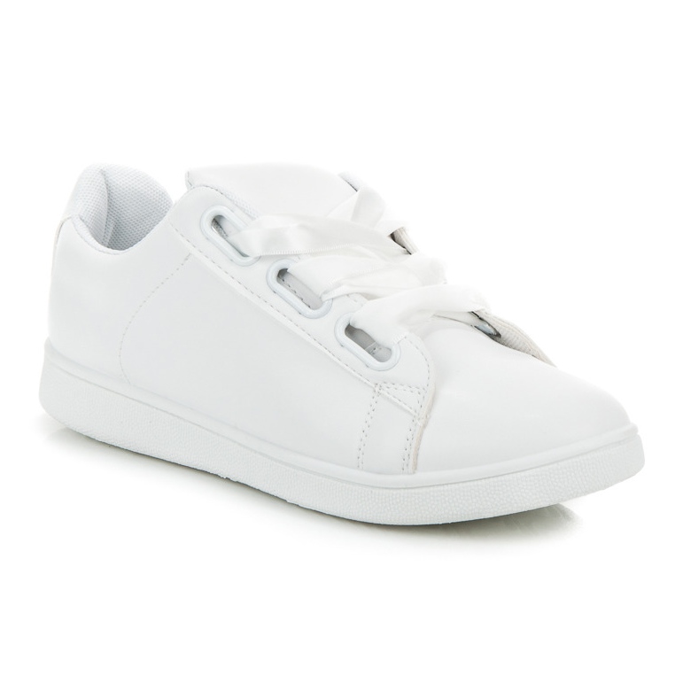 White Sneakers With A Ribbon 1