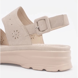 Goodin Light -beige light sandals on a thick sole 1