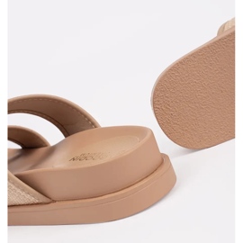 Goodin Beige women's flat flip flops with buckles 1 Goodin Beige women's flat flip flops with buckles 1