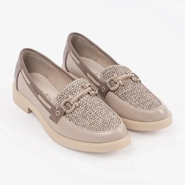 Goodin Beige loafers with a leather insert decorated with a chain 1