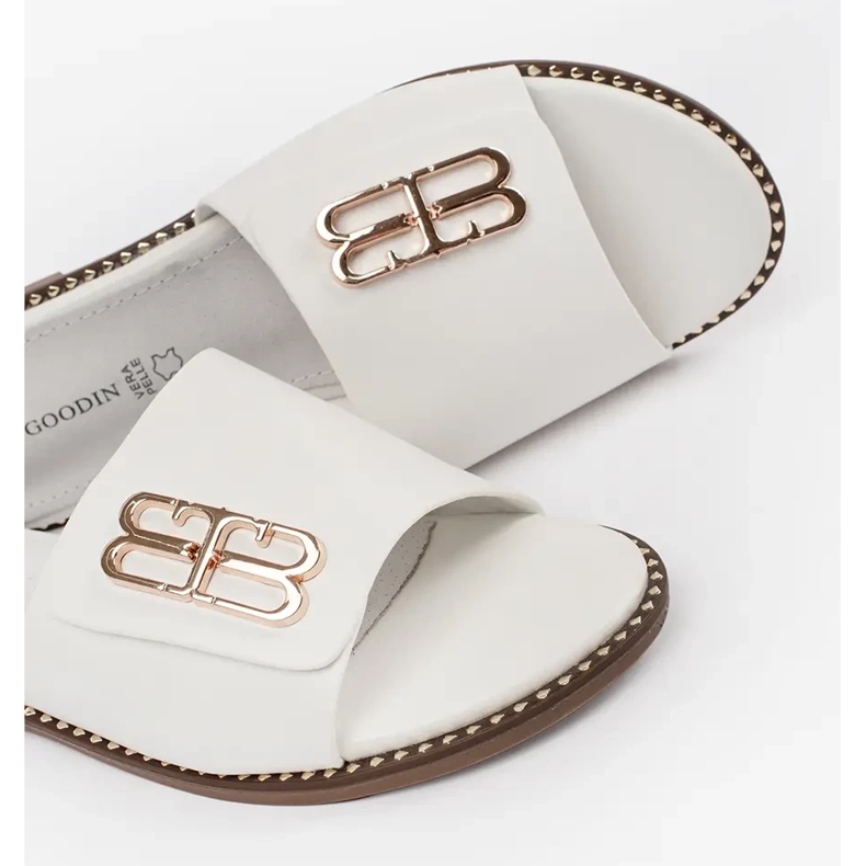 Goodin White women's flip flops with a flat sole with an ornament 1
