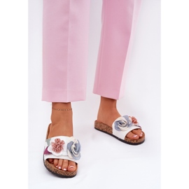 Women's flip flops with flowers on a cork platform white 2