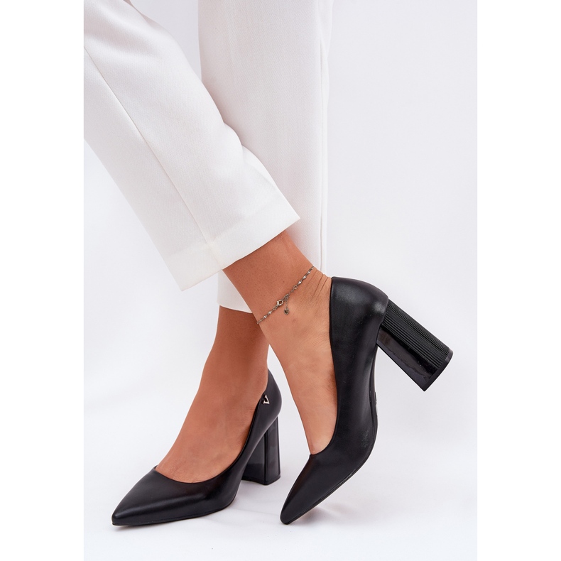 Elegant pumps on the Vinceza 62220 Black Post 2 Elegant pumps on the Vinceza 62220 Black Post 2