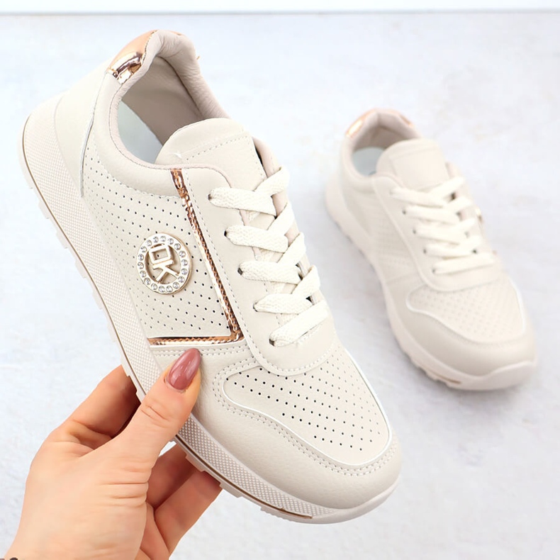 Women's sports shoes, beige potocki py16342 1