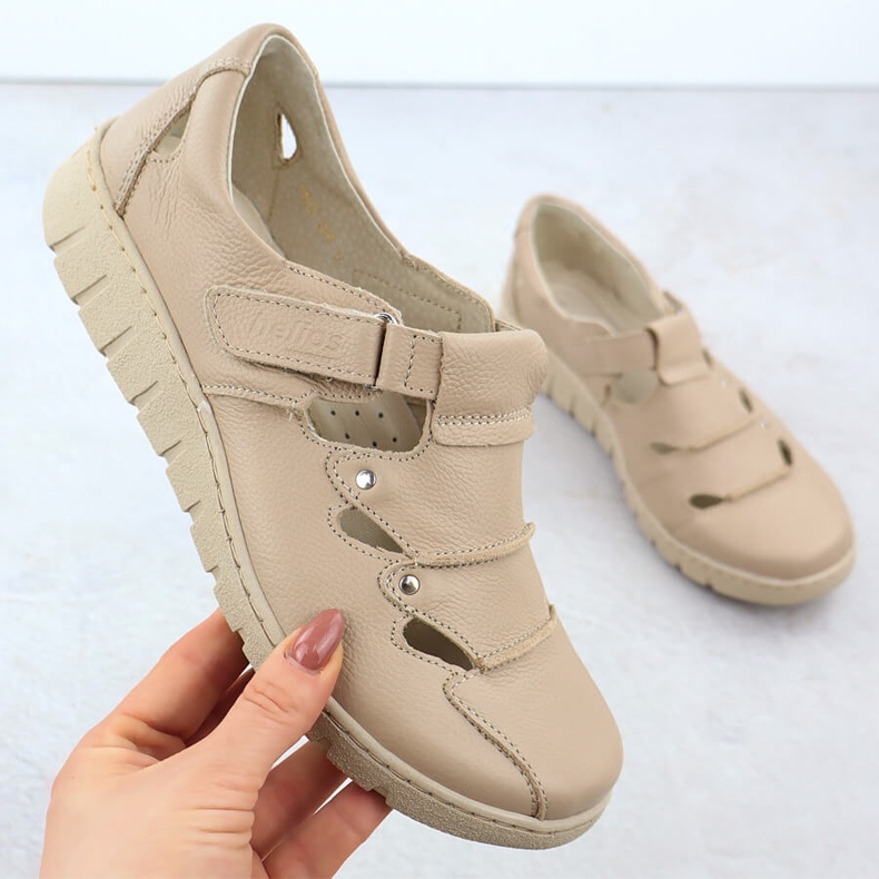 Women's leather shoes with beige Helios 780 1 Women's leather shoes with beige Helios 780 1