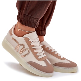 Low women's sports shoes with eco leather beige 10