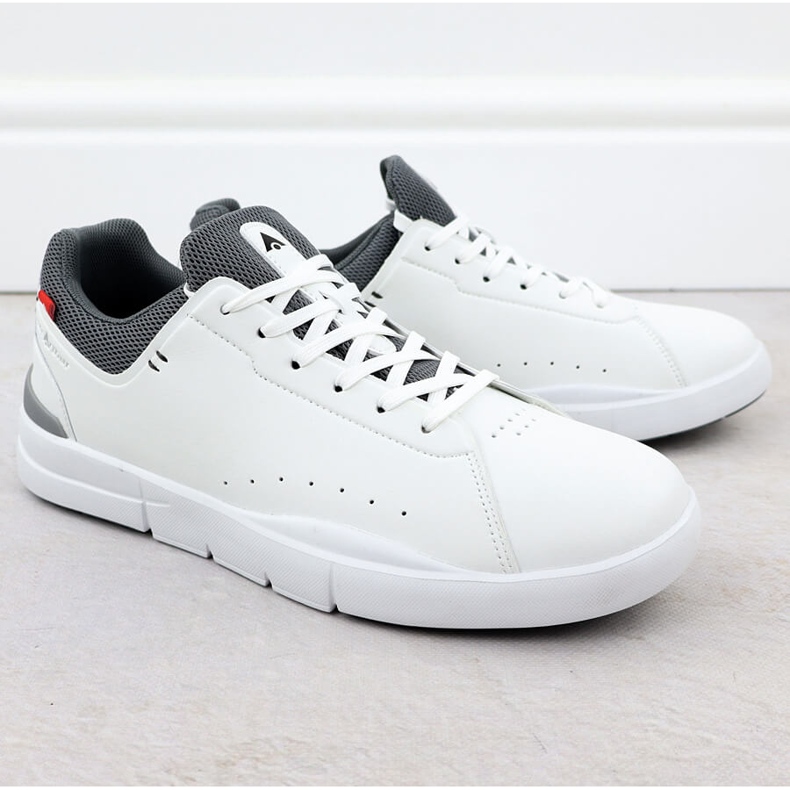 Men's leather sports shoes white mcarthur mc19 1