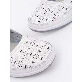 Goodin Dropped white leather sandals 1