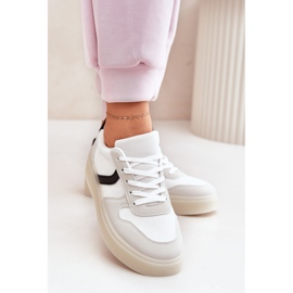 Low Women's Sneakers On The Platform White 2