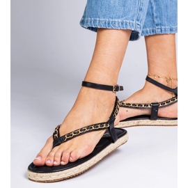Black sandals decorated with a chain 1