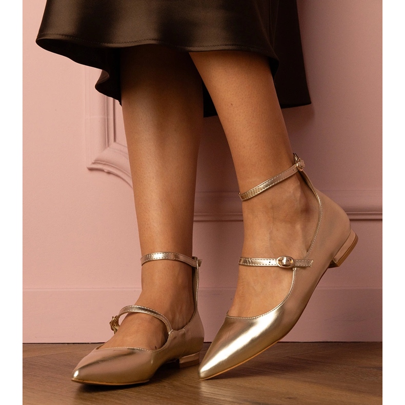 Golden pumps with flat heels with buckles 1