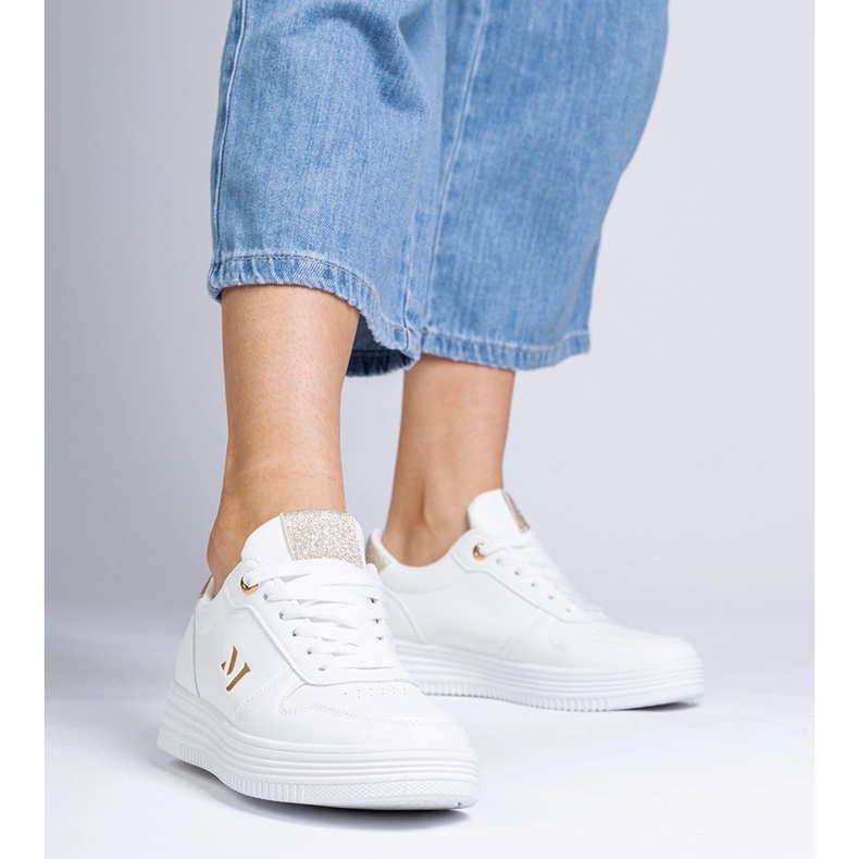 Women's white sneakers with golden glitter 1