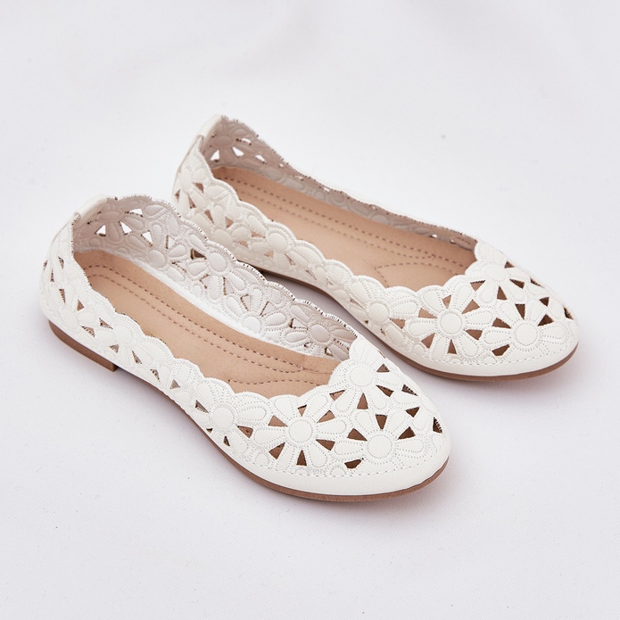 Openwork children's ballerinas with white glitter 2