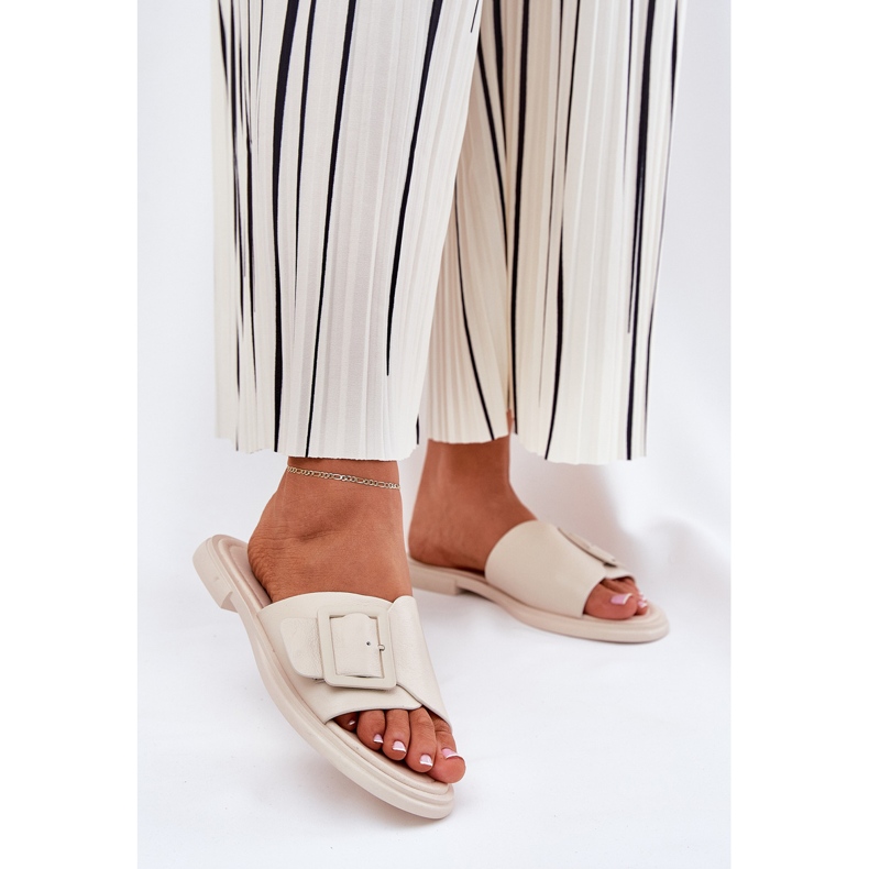 S.Barski Women's leather flip flops with a d & a sj2302-01 beige buckle 2 S.Barski Women's leather flip flops with a d & a sj2302-01 beige buckle 2