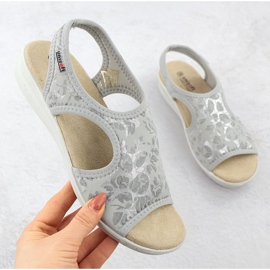 Women's sandals on a rash flexible with flowers gray unisoft 7196 grey 1