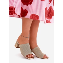 Women's heels with golden pistil 2