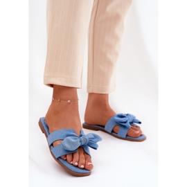 Flat women's flip flops with a blue bow 2
