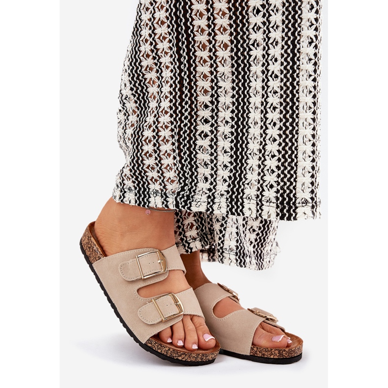 Women's flip flops on a cork platform with golden clamps beige 1