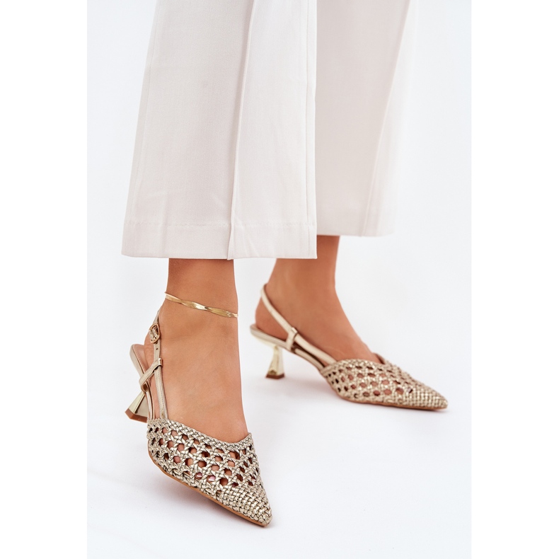 Hinques with a pointed nose and an outdoor heel of gold golden 2