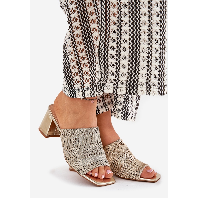 Women's flip flops with golden heels 1