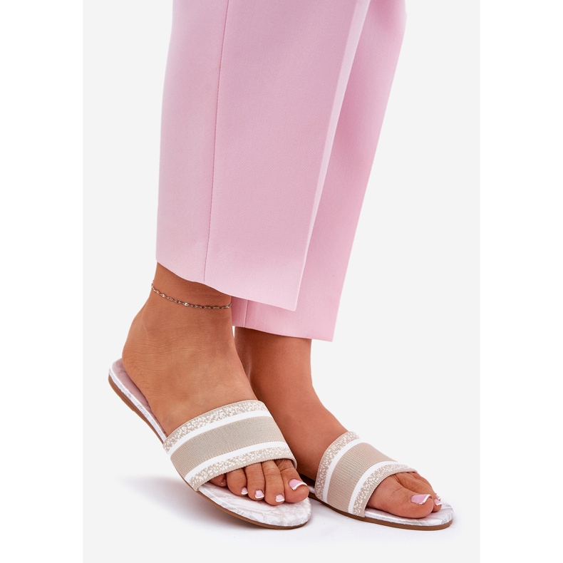 Patrouched flat beige women's slippers 1