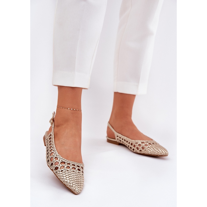 Sandals with braid and pointed toes gold golden 2