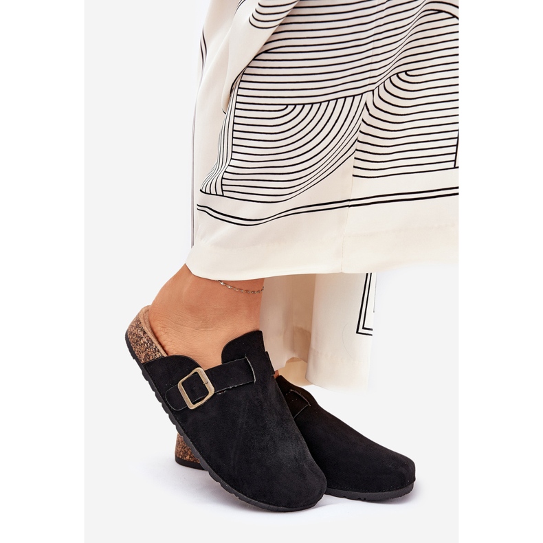 Slippers women's and on the platform with black clamp 1