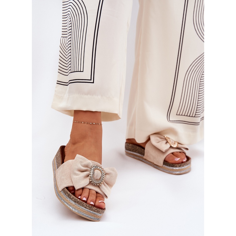 Women's flip flops on the platform with a bow and a decorative brooch beige 2