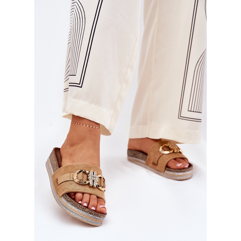 Women's flip flops on the platform with glitter and golden decoration Camel brown 2
