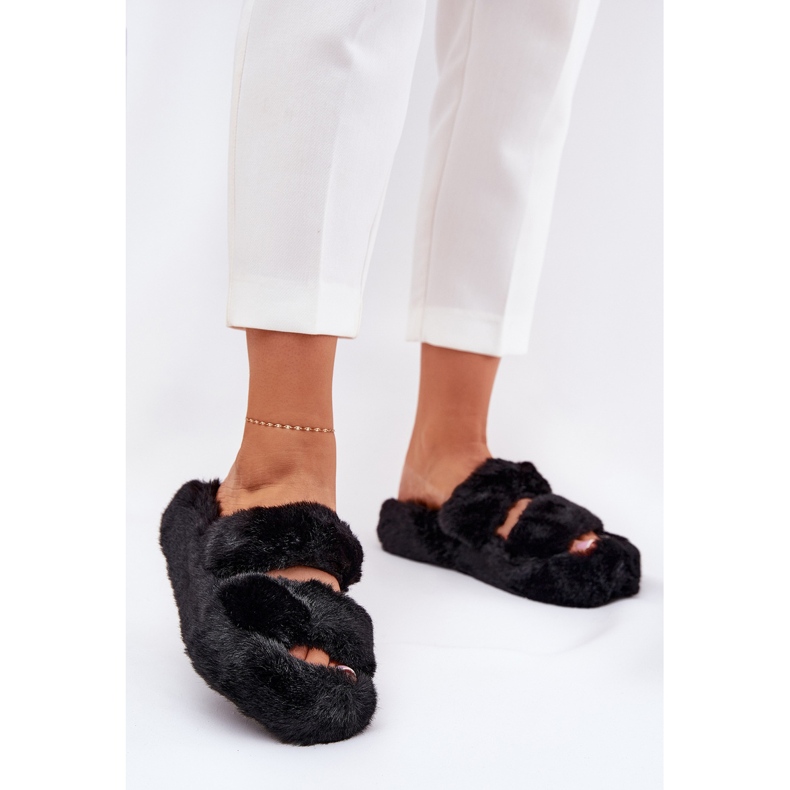 Women's fur slippers on the platform black 2