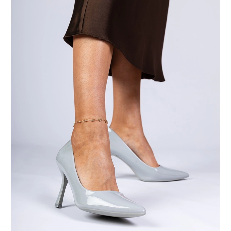 Gray varnished pumps on a high heel grey 2