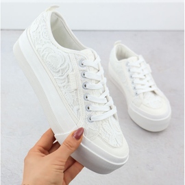 Low women's sneakers with lace white big star rr274747 1