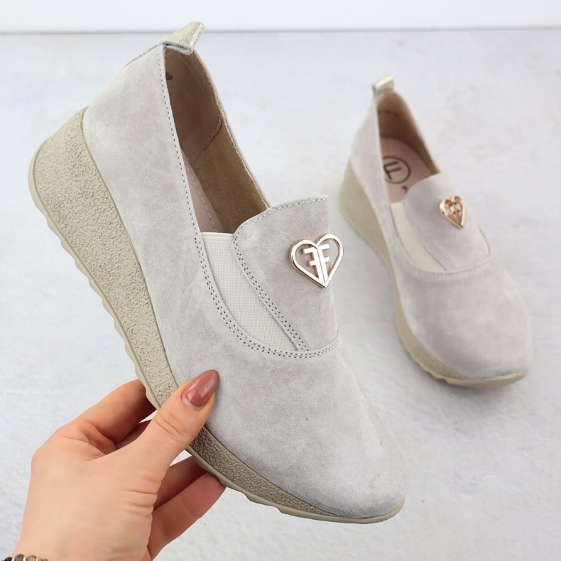 Leather shoes on the Taupe Filippo DP6786 wedge grey 1