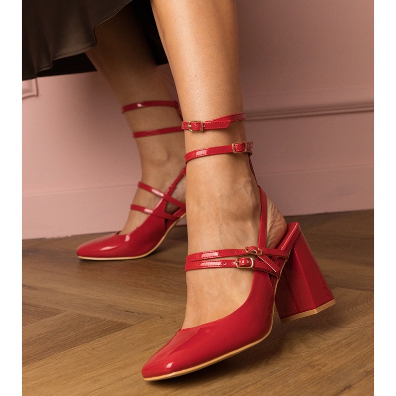 Red pumps varnished on the post 2