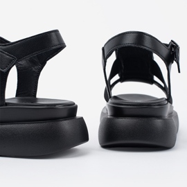 Goodin Black leather elegant sandals on the platform 1