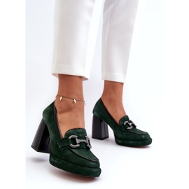 Leather pumps on the massive Laura Messi 2706 dark green post 3