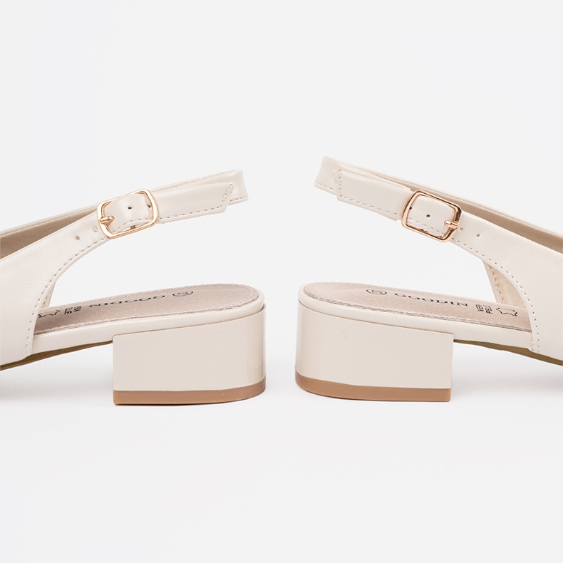 Light -bearing elegant low -heeled goodin sandals beige 1 Light -bearing elegant low -heeled goodin sandals beige 1