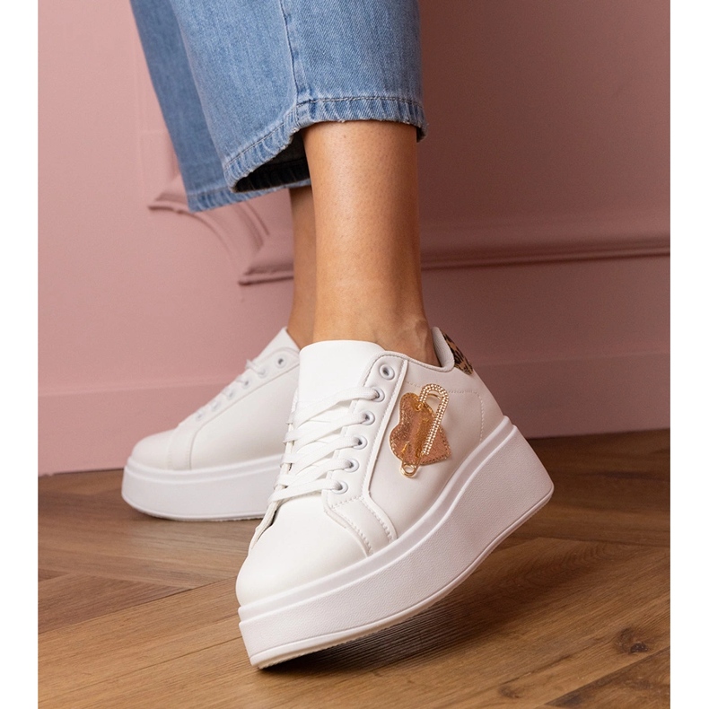 White sneakers with a zircon pins and a leopard addition 1