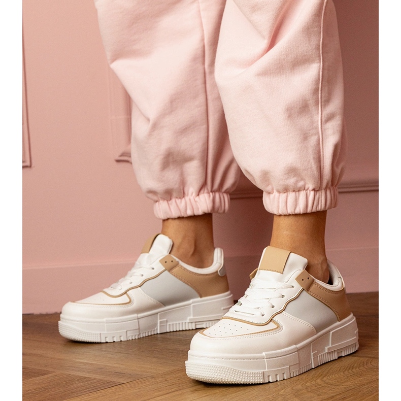 White and beige sports sneakers on platfotm 1 White and beige sports sneakers on platfotm 1