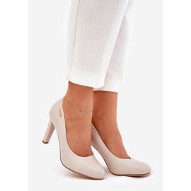 Women's pumps on the gray post Sergio Leone grey 1