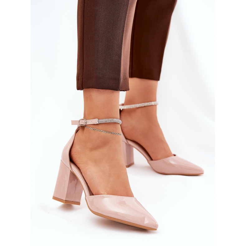 Painted pumps with pointed toes on the post beige 2