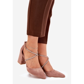 Pumps with pointed toes and decorated stripes on the dark -sized post beige 1