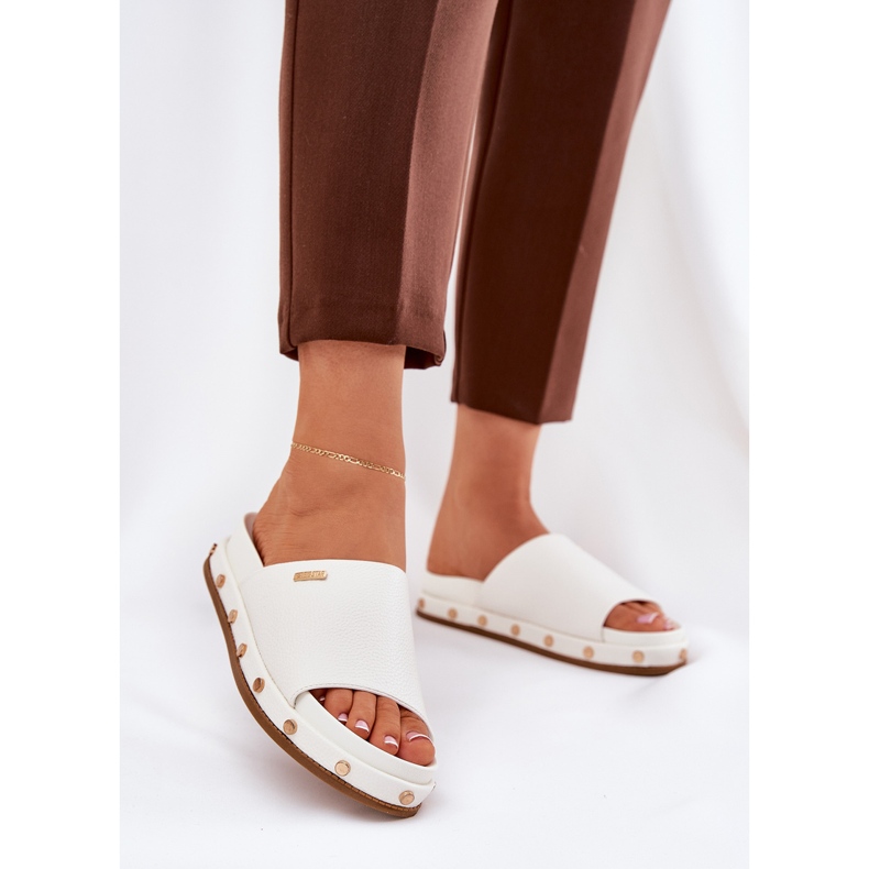 Women's flip flops on the platform with big star rr274216 white studs 2