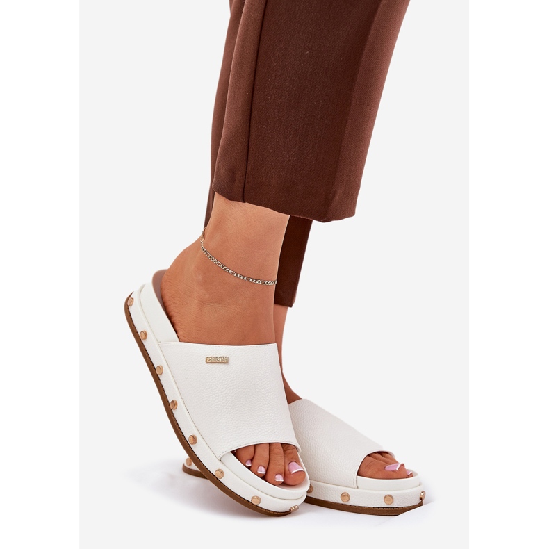 Women's flip flops on the platform with big star rr274216 white studs 1