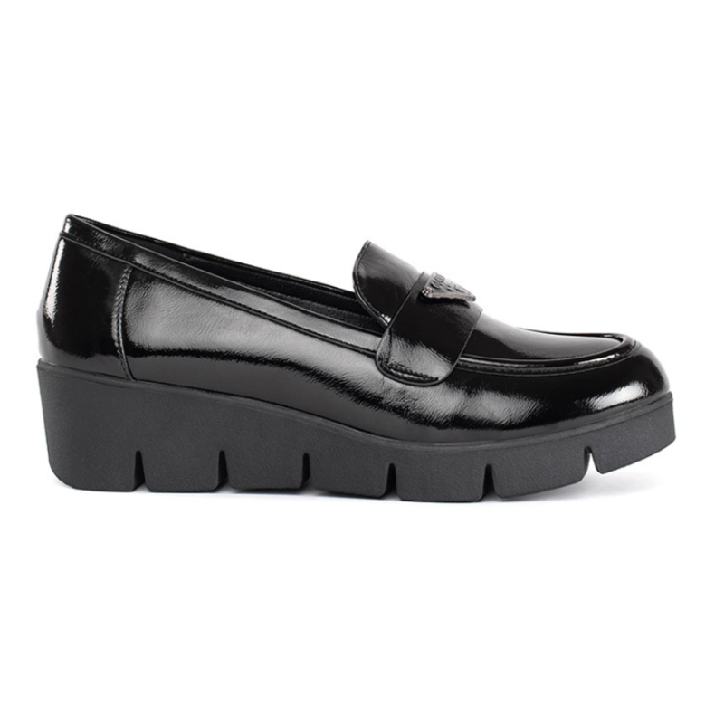 Goodin Black patent leather women's loafers with a thick sole 1 Goodin Black patent leather women's loafers with a thick sole 1