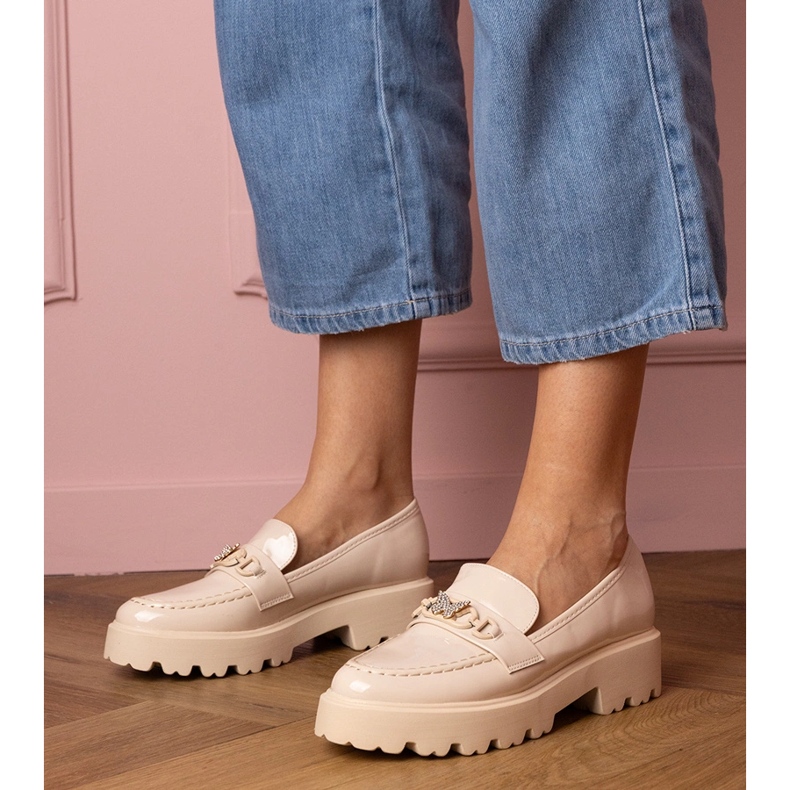 Beige varnished loafers with a zircon butterfly 1