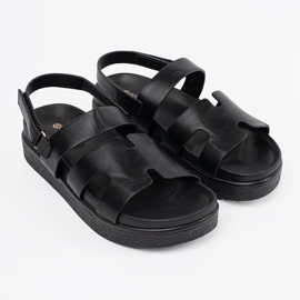 Goodin Classic sandals on the black platform 3