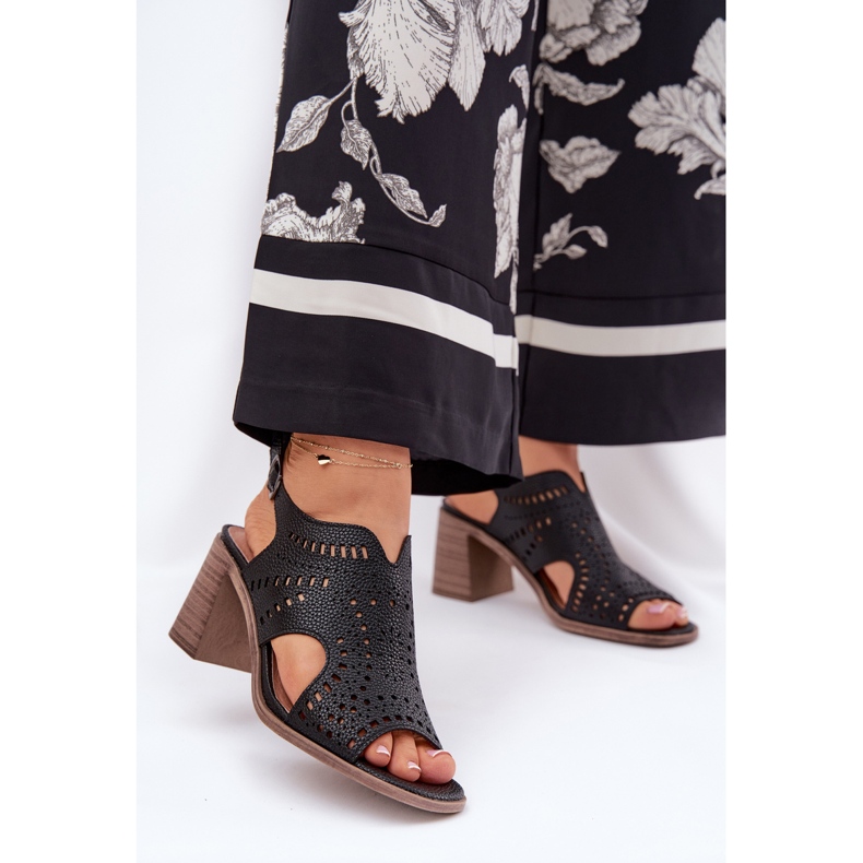 Openwork women's sandals on the pillar black 2