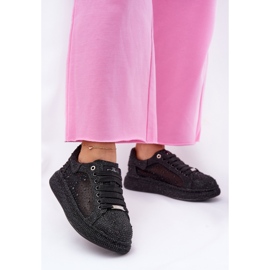 Decorated sneakers on the Goe NN2N4021 black platform 2